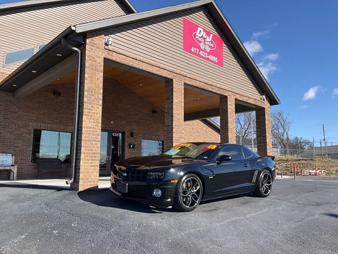 Used 2013 Chevrolet Camaro SS w/ RS Package image 32