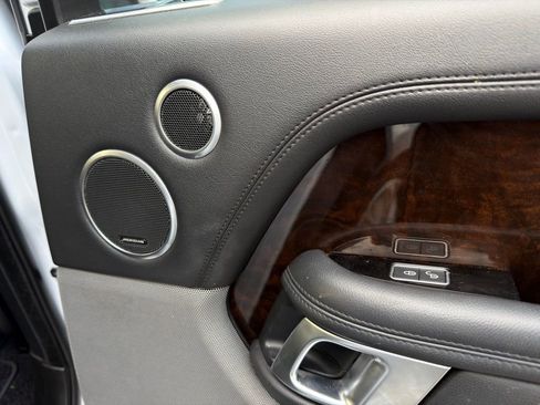 Used 2020 Land Rover Range Rover image 41