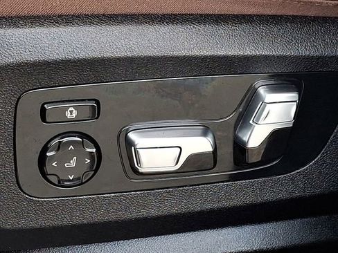 Used 2022 BMW X5 M50i image 36