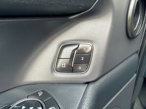 Used 2023 Ford Expedition XLT AWD/4WD image 33
