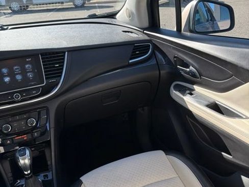 Used 2019 Buick Encore Preferred FWD image 12