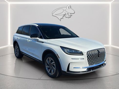 Used 2024 Lincoln Corsair AWD w/ Equipment Group 101A image 7