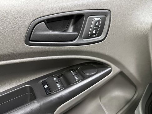 Used 2022 Ford Transit Connect XL image 18