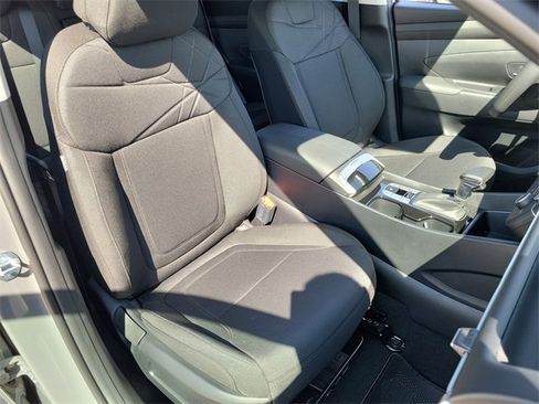 New 2026 Hyundai Tucson SE image 16