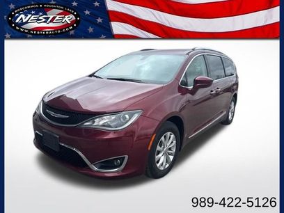 Used 2018 Chrysler Pacifica Touring-L Plus