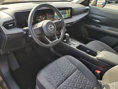 Certified 2025 Nissan Kicks SV image 13