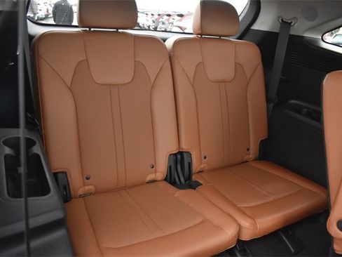 Certified 2022 Kia Sorento SX Prestige w/ Rust Color Package image 19