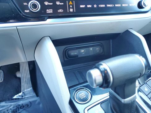 Certified 2024 Kia Sportage EX image 23