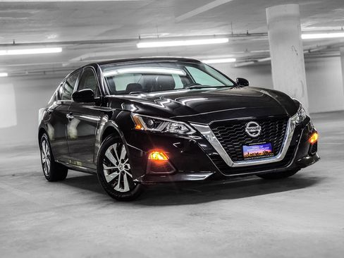 Used 2020 Nissan Altima 2.5 S FWD image 4