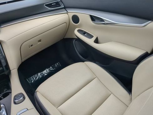 Used 2022 INFINITI QX50 Luxe w/ Cargo Package FWD image 19