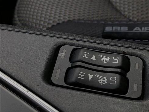 Used 2024 Subaru Crosstrek 2.0i Premium image 11