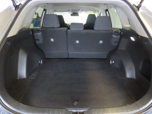Used 2024 Toyota RAV4 LE AWD/4WD image 30