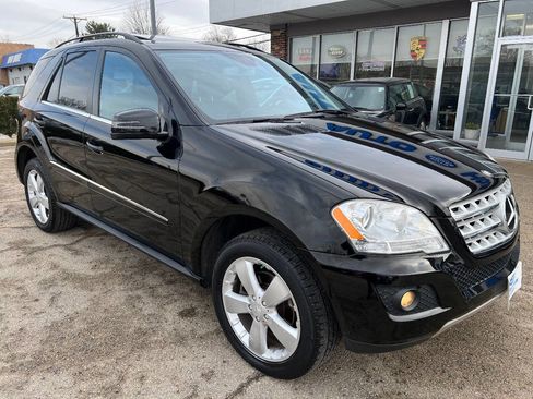 Used 2011 Mercedes-Benz ML 350 4MATIC w/ Premium 1 Pkg image 4
