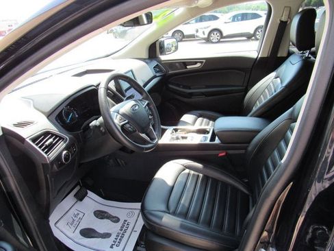 Used 2024 Ford Edge SEL w/ Convenience Package AWD/4WD image 8
