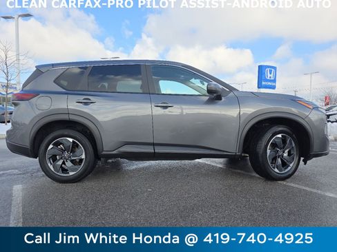 Used 2025 Nissan Rogue SV image 18