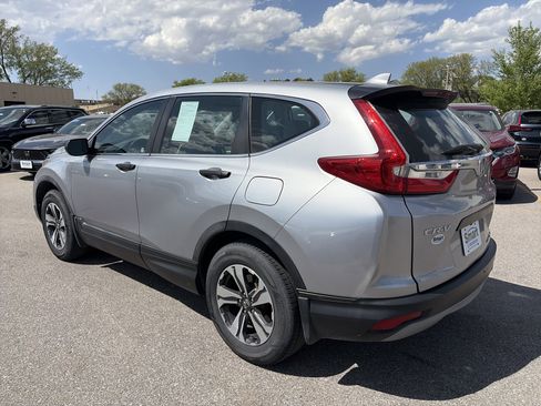 Used 2017 Honda CR-V LX image 7