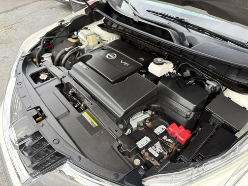 Used 2017 Nissan Murano S AWD/4WD image 36