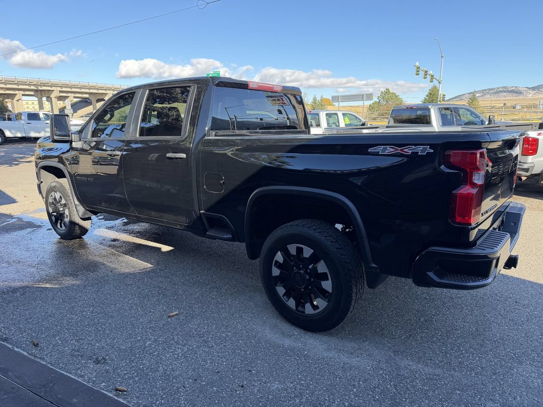 Used 2020 Chevrolet Silverado 2500 Custom w/ Custom Convenience Package AWD/4WD image 5
