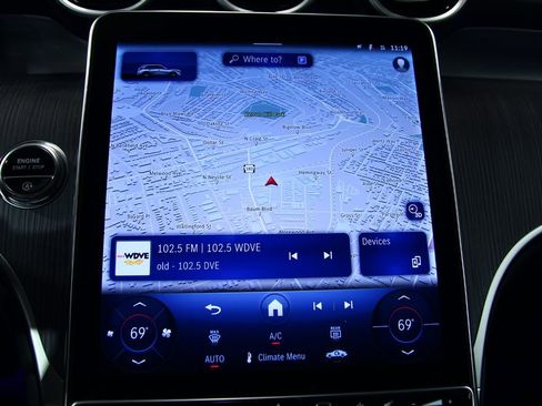 Certified 2025 Mercedes-Benz GLC 300 4MATIC image 11