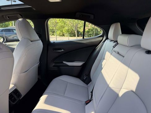 Used 2025 Lexus UX 300h AWD w/ Accessory Package (Z1) image 17