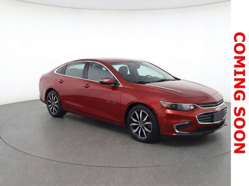 Used 2017 Chevrolet Malibu LT w/ Leather Package image 3