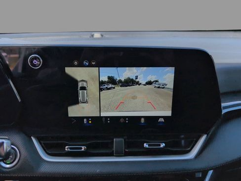 Used 2025 Chevrolet Equinox LT w/ Convenience Package II FWD image 24