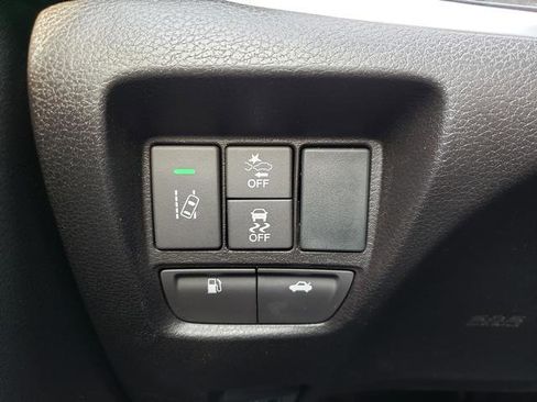 Used 2018 Acura TLX w/ Technology Package image 19