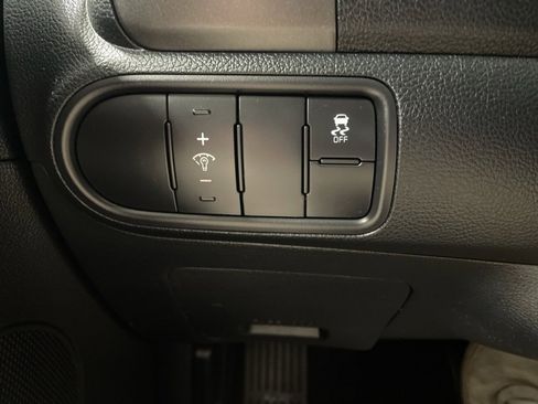 Used 2017 Kia Forte LX image 20