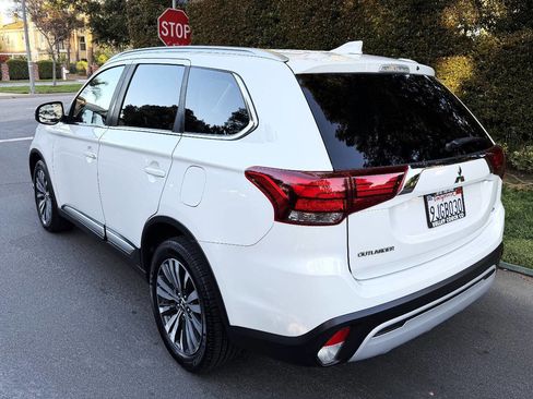 Used 2020 Mitsubishi Outlander SEL image 5