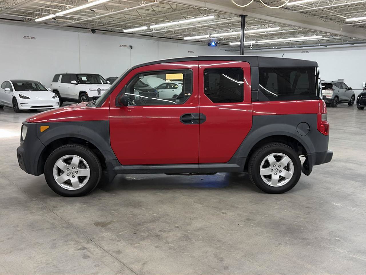 Used 2005 Honda Element EX image 12