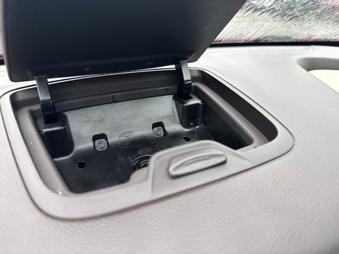Used 2018 Hyundai Santa Fe Sport w/ 2.4L Value Package 02 FWD image 45