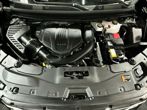 Used 2025 GMC Acadia Elevation AWD/4WD image 36