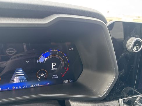 Used 2024 Chevrolet Colorado W/T w/ Safety Package image 37