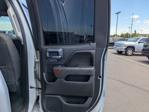 Used 2017 GMC Sierra 1500 SLE w/ Suspension Package, Off-Road AWD/4WD image 36