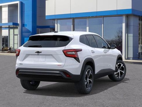 New 2025 Chevrolet Trax RS w/ Sunroof Package image 4