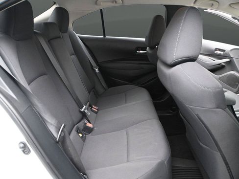 Used 2021 Toyota Corolla LE FWD image 19