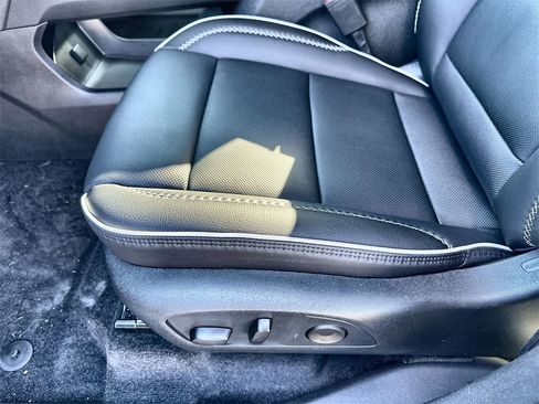 New 2026 GMC Acadia Denali w/ Super Cruise Package image 25