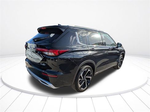 New 2025 Mitsubishi Outlander SEL image 4