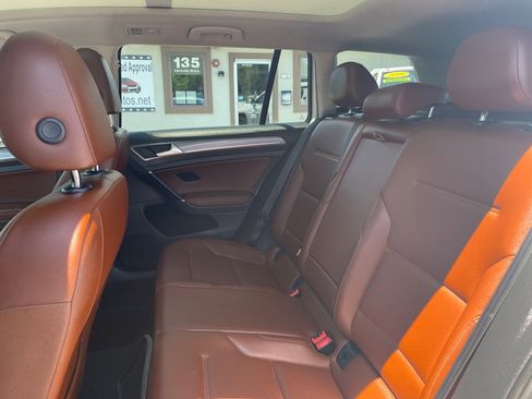 Used 2017 Volkswagen Golf Alltrack SE image 30