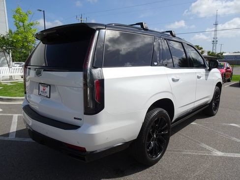 Used 2024 Cadillac Escalade Sport Platinum w/ LPO, ONYX Package AWD/4WD image 4