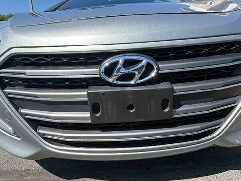 Used 2016 Hyundai Elantra GT FWD image 11