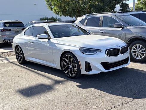 Used 2022 BMW 230i Coupe w/ Convenience Package RWD image 3
