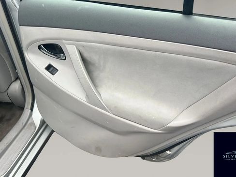 Used 2007 Toyota Camry LE image 17