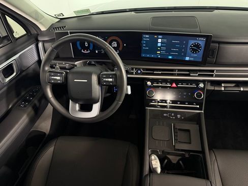 Used 2025 Hyundai Santa Fe SEL image 13