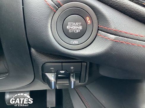 Used 2025 Dodge Durango GT AWD/4WD image 32