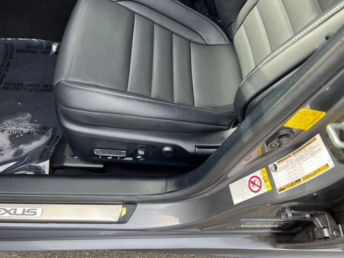 Used 2018 Lexus IS 300 F Sport image 17