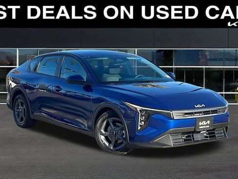Certified 2025 Kia K4 FWD image 1