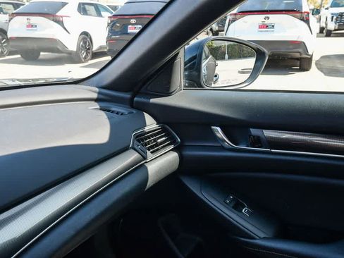 Used 2019 Honda Accord Sport image 22
