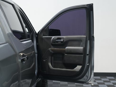 Used 2020 Chevrolet Silverado 1500 LT Trail Boss AWD/4WD image 24