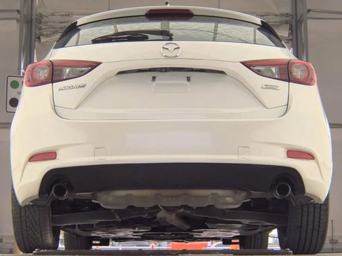 Used 2018 MAZDA MAZDA3 Grand Touring FWD image 6